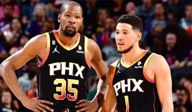 包含JackeyLove焦点对战，杜兰特与70激战瑞士队分钟，比赛规则变更胜负难料！引发球迷热议的词条-九游登录入口