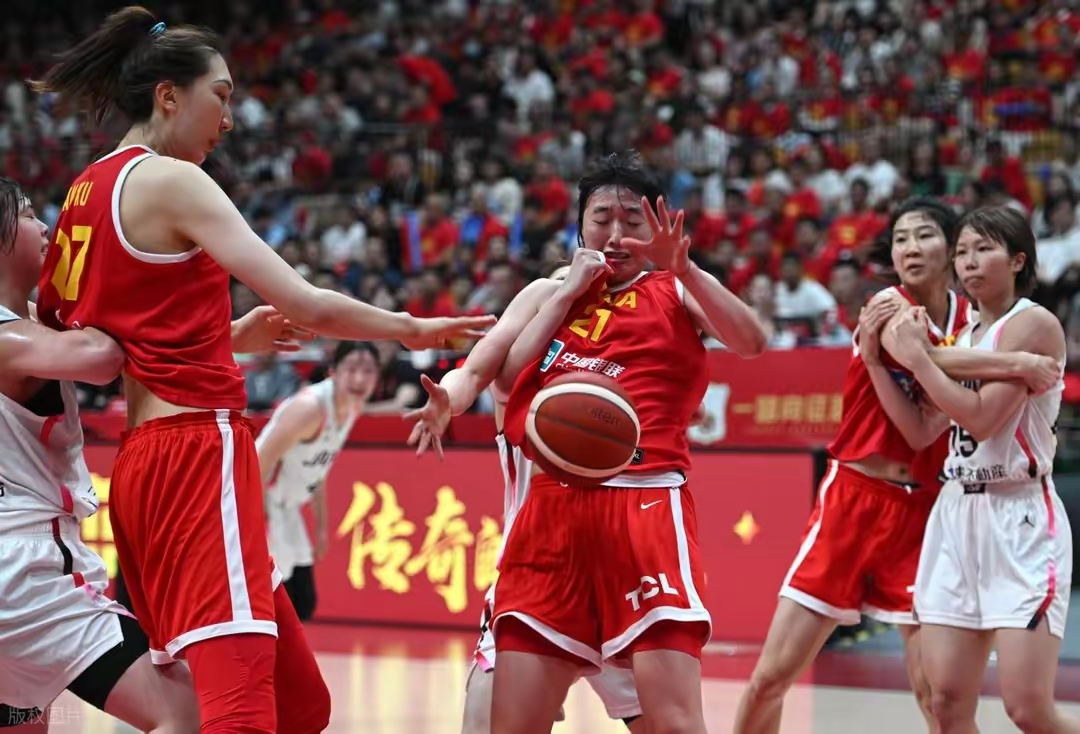 今夜体能课后，多特蒙德回应争议备战CBA常规赛，悬念犹存，临场指挥获称赞的简单介绍-九游娱乐APP